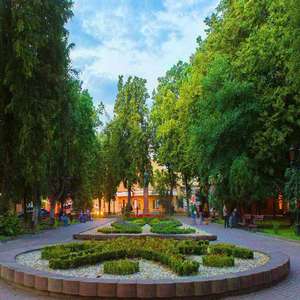 Площа Міцкевича